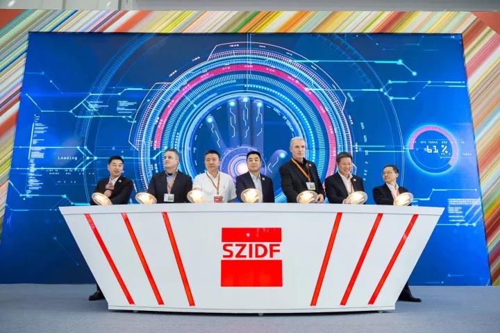 启动环节嘉宾图.jpg